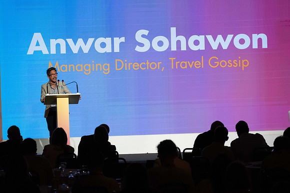 AGS-738